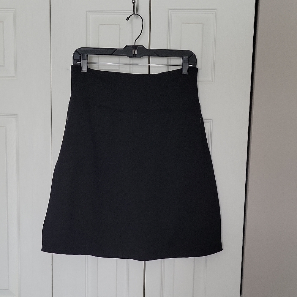 Betabrand Black Skort S